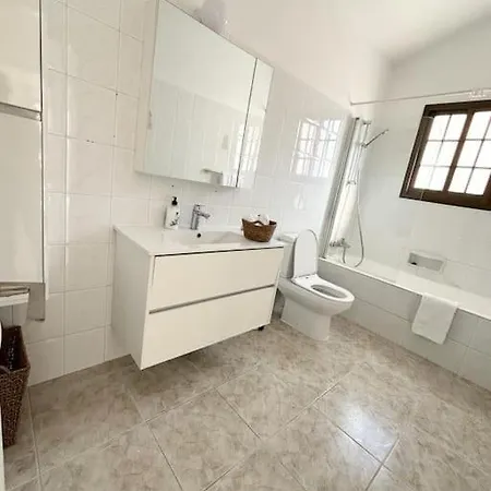 Chara Spectacular Panoramic Views! Villa