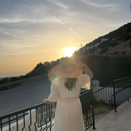 Chara Spectacular Panoramic Views! וילה *