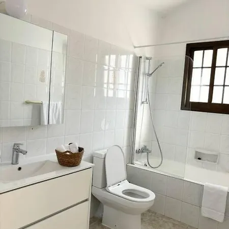 Chara Spectacular Panoramic Views! *