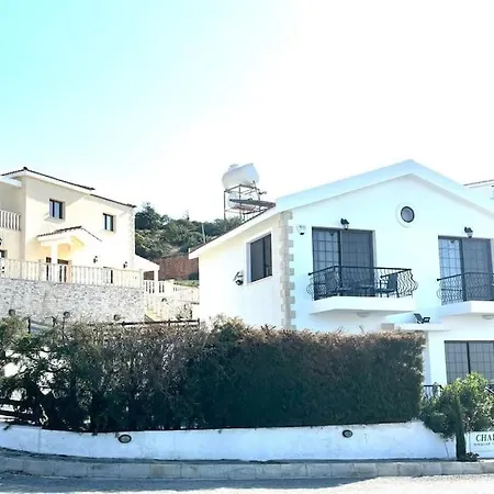 Chara Spectacular Panoramic Views! *