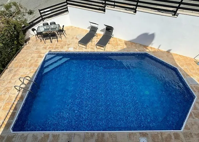 Chara Spectacular Panoramic Views! Villa Peyia