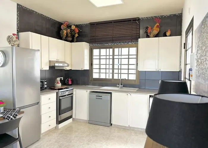 Chara Spectacular Panoramic Views! Villa Peyia