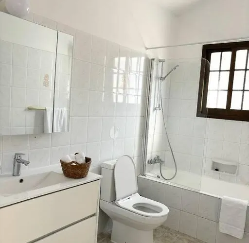 Chara Spectacular Panoramic Views! *