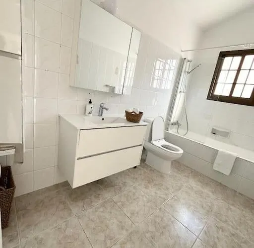 Chara Spectacular Panoramic Views! Villa