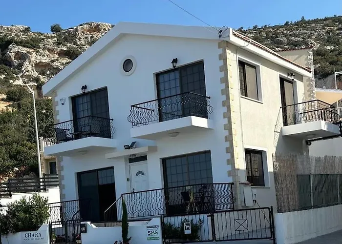 Villa Chara Spectacular Panoramic Views! Peyia