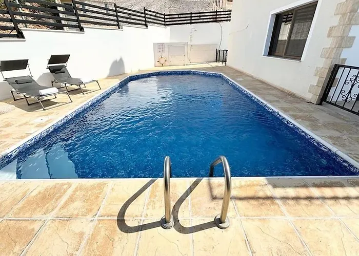 Villa Chara Spectacular Panoramic Views! Peyia